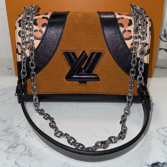 Louis Vuitton Monogram Twist MM Leopard Print - Picture 1 of 13